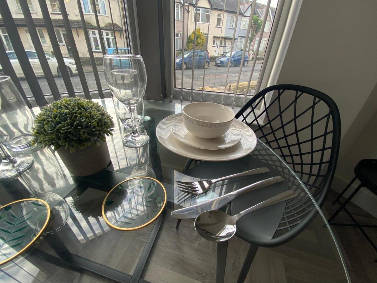 Stylish Apartments Near The Sea Front At Morecambe Хейшем Экстерьер фото
