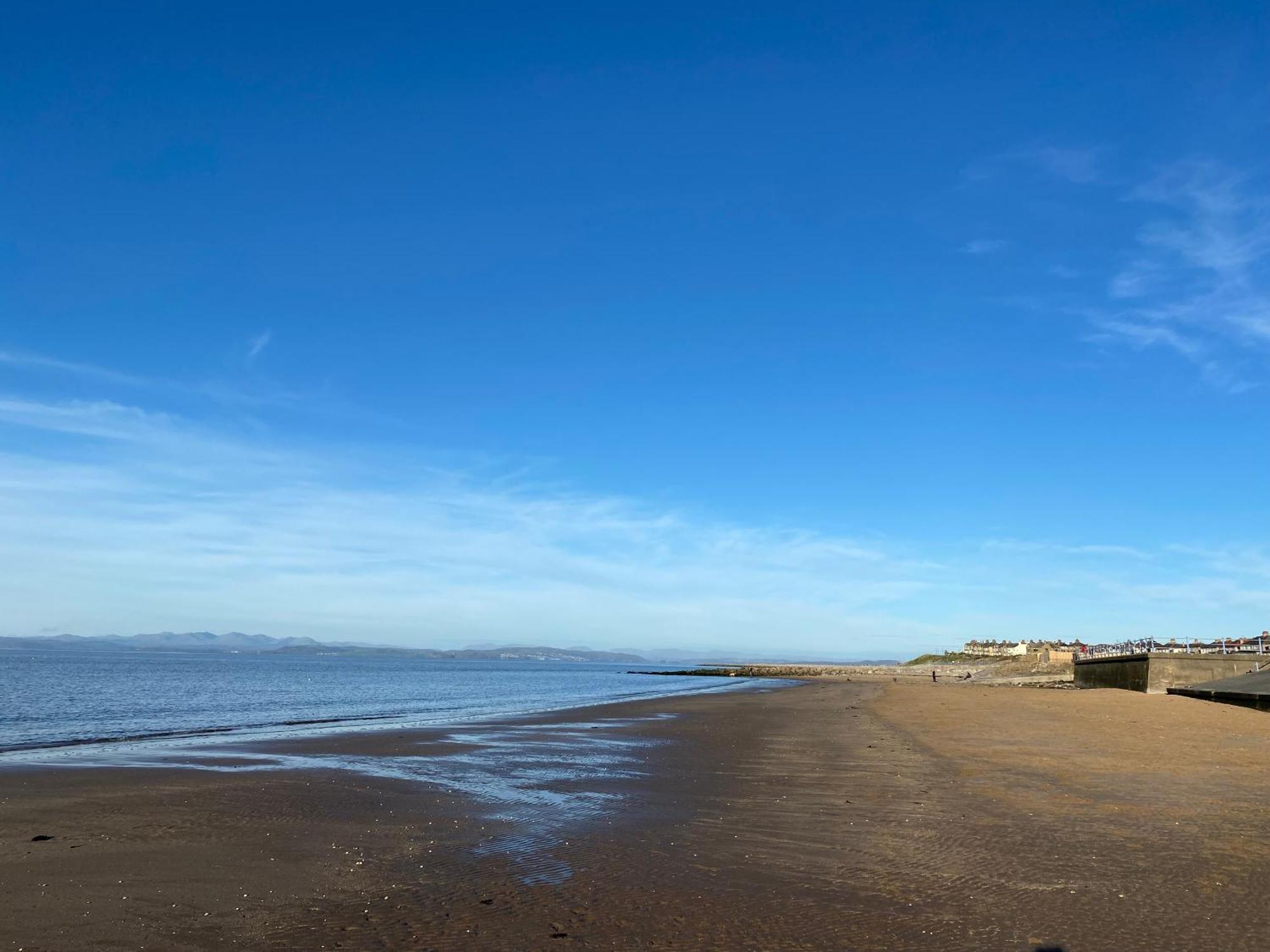 Stylish Apartments Near The Sea Front At Morecambe Хейшем Экстерьер фото